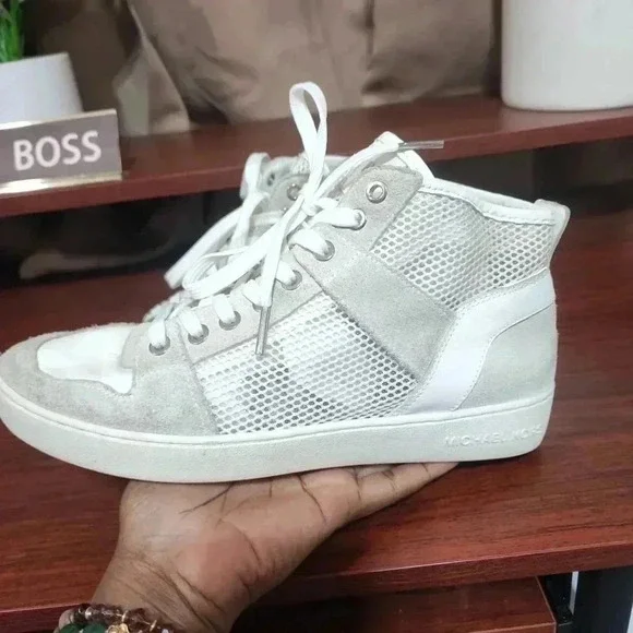 Michael Kors Matty High top sneakers. Size 9.5 - Picture 11 of 12